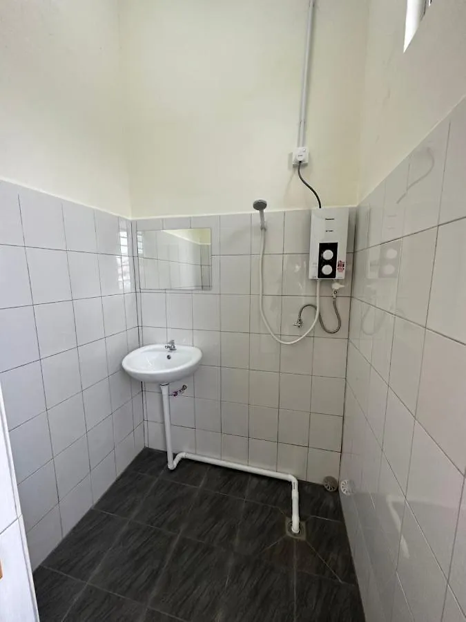 22A Hostel جورج تاون 0*,